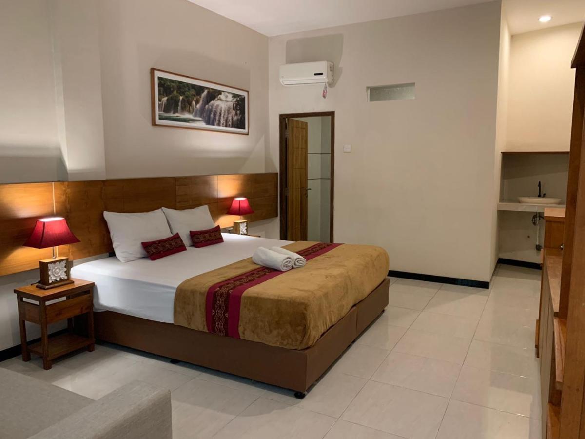 Kuta Suci Guesthouse Dış mekan fotoğraf