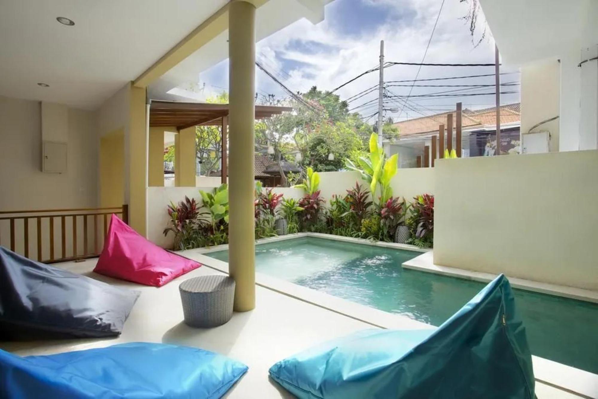 Kuta Suci Guesthouse Dış mekan fotoğraf