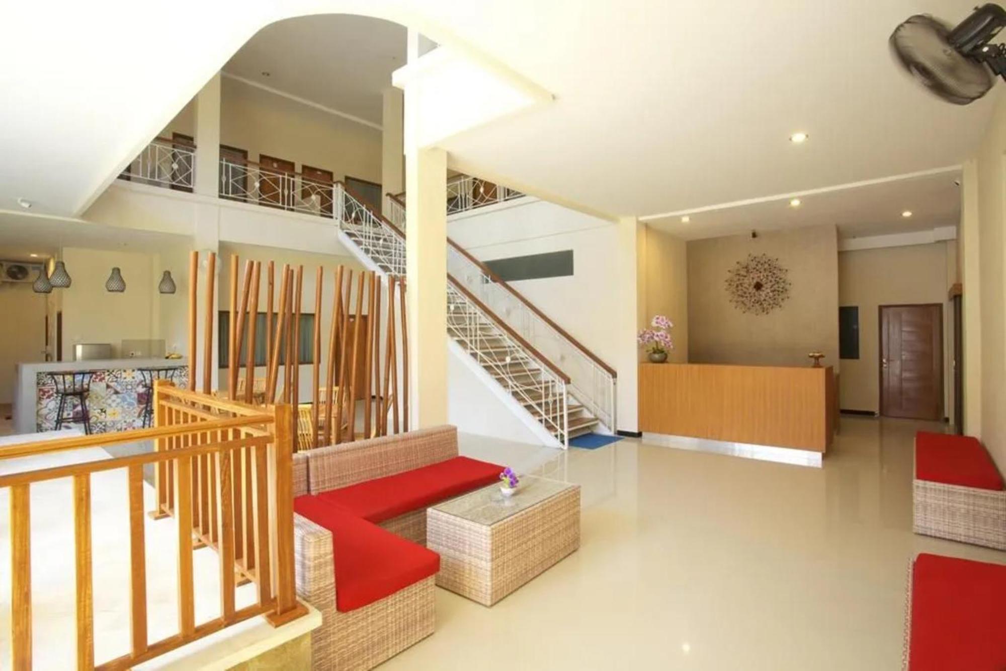 Kuta Suci Guesthouse Dış mekan fotoğraf