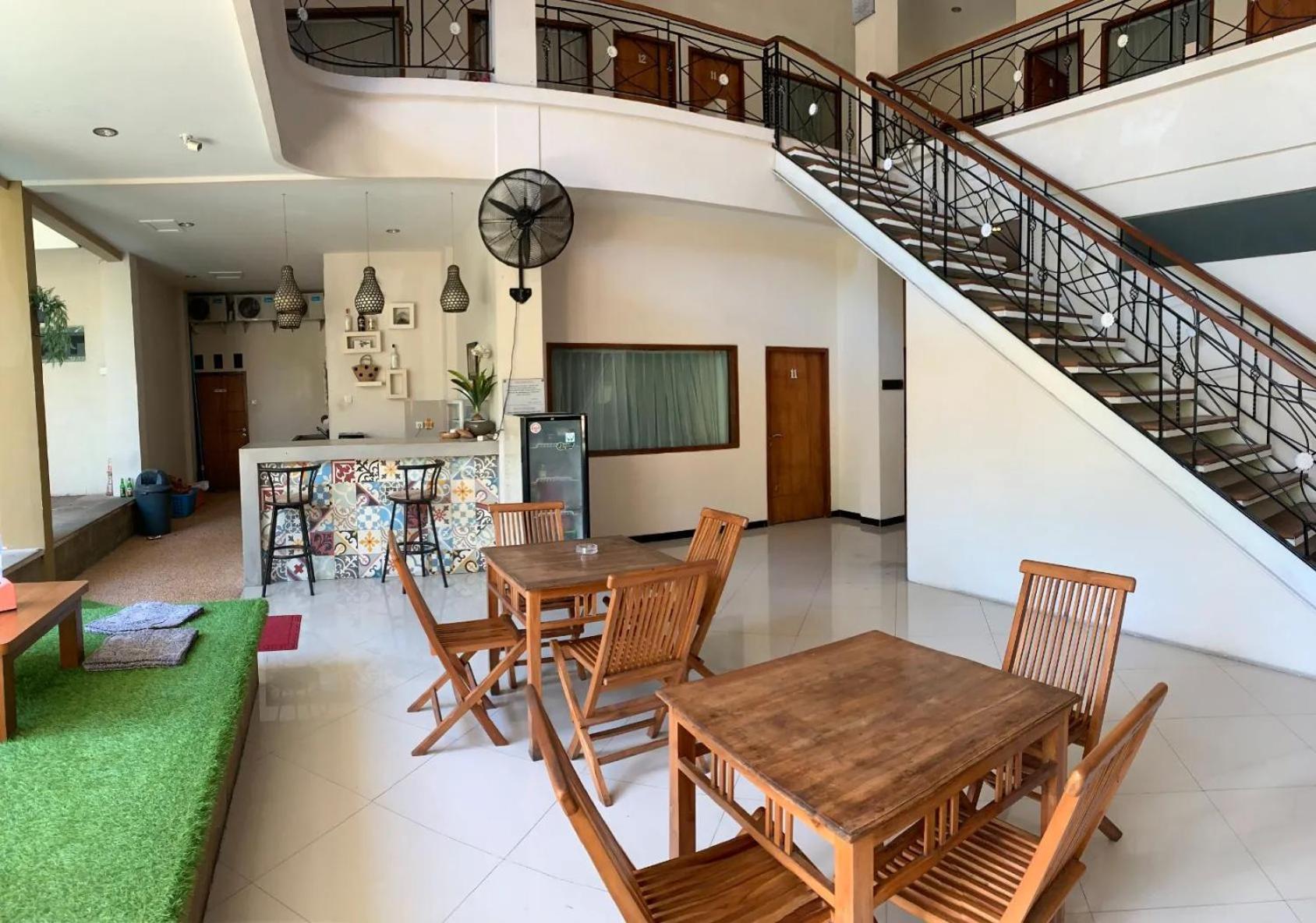 Kuta Suci Guesthouse Dış mekan fotoğraf