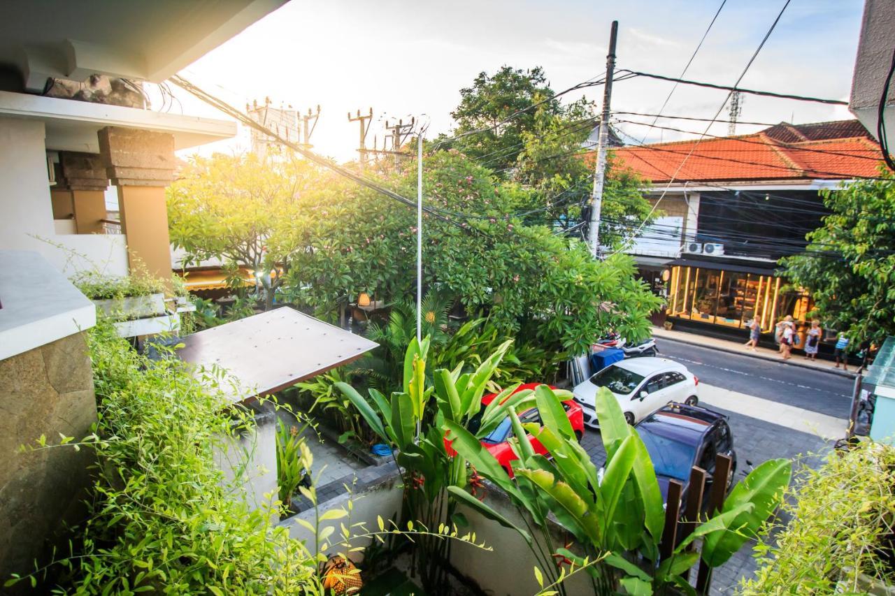 Kuta Suci Guesthouse Dış mekan fotoğraf
